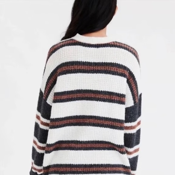 🦋 $10 American Eagle Striped Waffle Knit Sweater - Picture 3 of 7